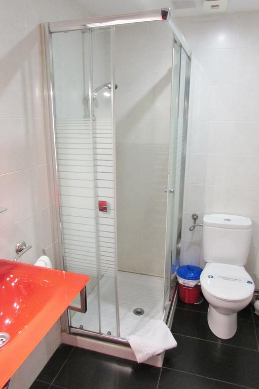 Hostal Nuevas Naciones Granada Exteriör bild