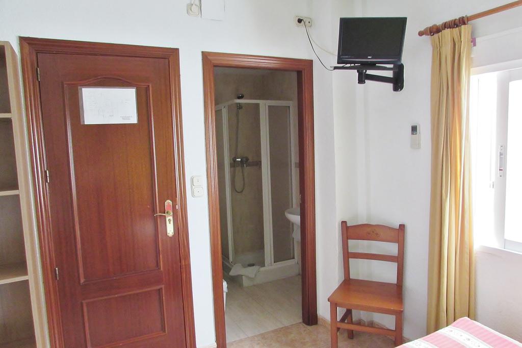 Hostal Nuevas Naciones Granada Exteriör bild