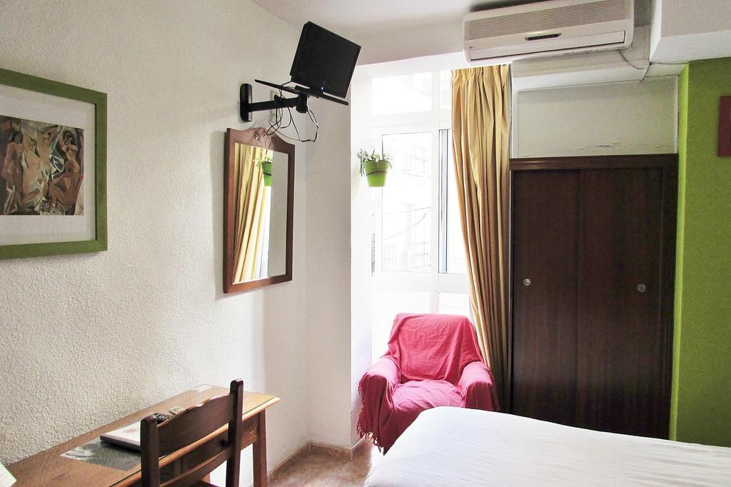 Hostal Nuevas Naciones Granada Exteriör bild