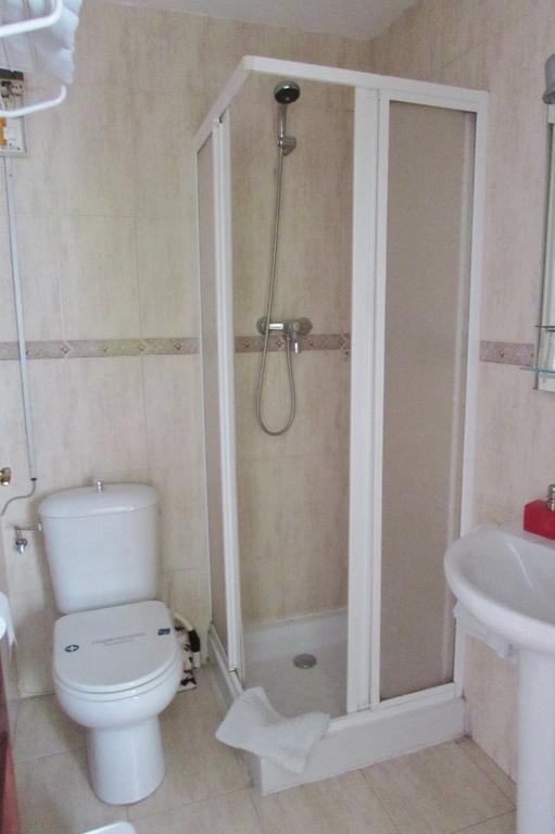 Hostal Nuevas Naciones Granada Exteriör bild