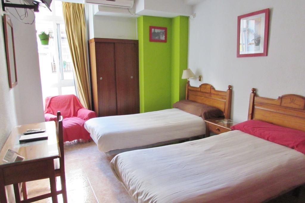 Hostal Nuevas Naciones Granada Exteriör bild