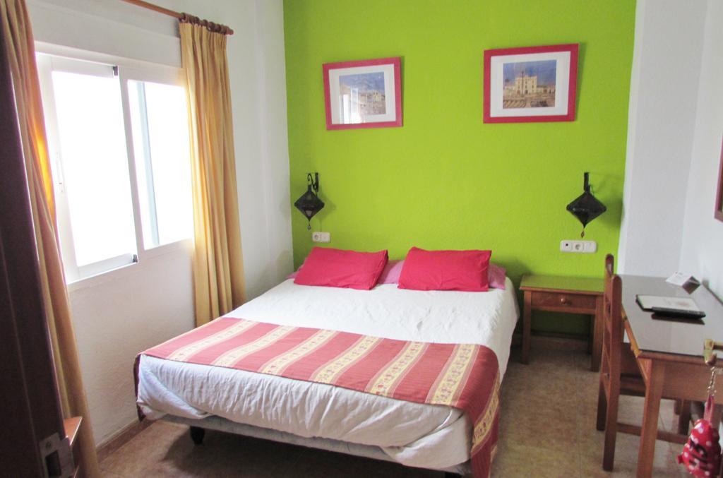 Hostal Nuevas Naciones Granada Exteriör bild